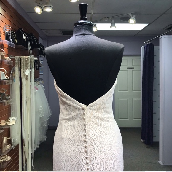 Lia Mia - Style A455 - Size 8 - Ivory/Nude - Picture 4 of 4